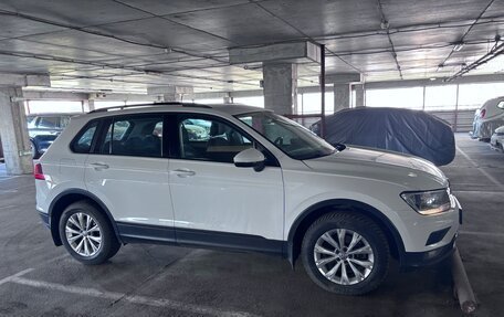 Volkswagen Tiguan II, 2017 год, 1 800 000 рублей, 3 фотография
