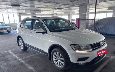 Volkswagen Tiguan II, 2017 год, 1 800 000 рублей, 2 фотография
