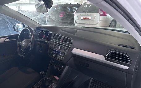 Volkswagen Tiguan II, 2017 год, 1 800 000 рублей, 10 фотография