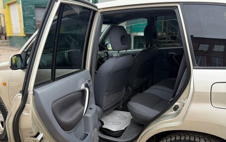 Toyota RAV4, 2002 год, 800 000 рублей, 11 фотография