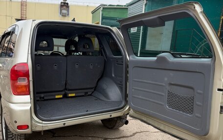 Toyota RAV4, 2002 год, 800 000 рублей, 12 фотография