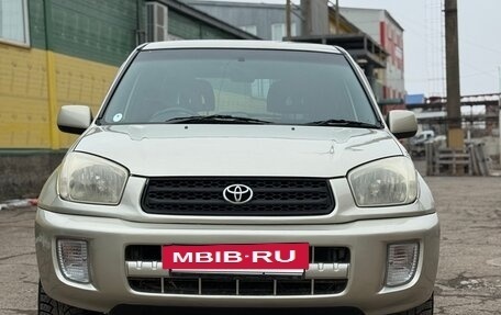 Toyota RAV4, 2002 год, 800 000 рублей, 2 фотография