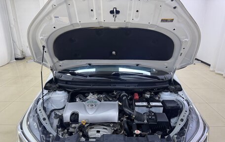 Toyota Yaris, 2021 год, 1 300 000 рублей, 13 фотография