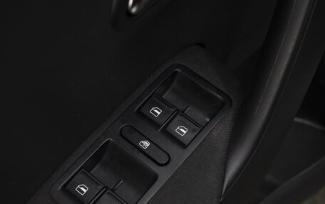 Volkswagen Polo VI (EU Market), 2015 год, 990 000 рублей, 23 фотография