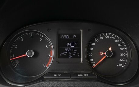 Volkswagen Polo VI (EU Market), 2015 год, 990 000 рублей, 22 фотография