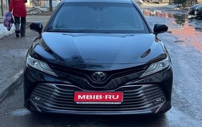 Toyota Camry, 2020 год, 3 000 000 рублей, 1 фотография