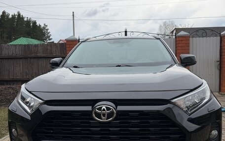 Toyota RAV4, 2020 год, 3 200 000 рублей, 1 фотография