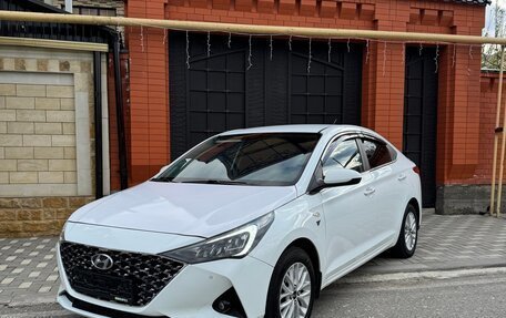 Hyundai Solaris II рестайлинг, 2020 год, 1 250 000 рублей, 1 фотография