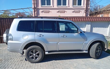 Mitsubishi Pajero IV, 2011 год, 1 750 000 рублей, 1 фотография
