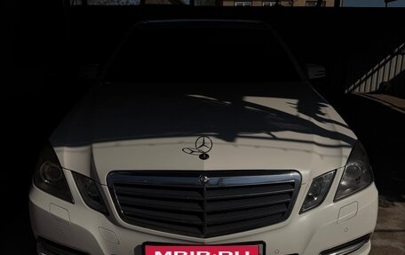 Mercedes-Benz E-Класс, 2012 год, 1 фотография