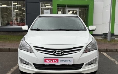 Hyundai Solaris II рестайлинг, 2016 год, 800 000 рублей, 2 фотография