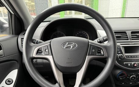 Hyundai Solaris II рестайлинг, 2016 год, 800 000 рублей, 13 фотография