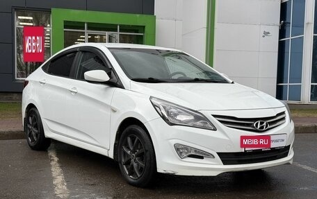 Hyundai Solaris II рестайлинг, 2016 год, 800 000 рублей, 3 фотография