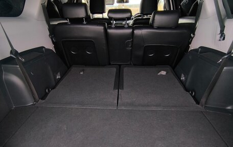 Toyota Wish II, 2013 год, 1 600 000 рублей, 9 фотография