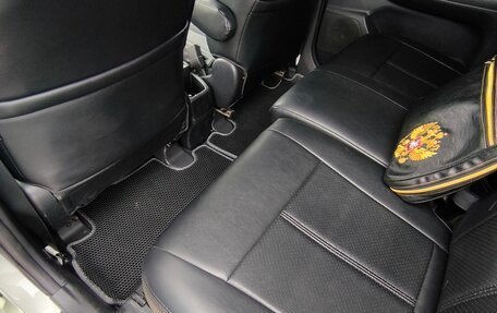 Toyota Wish II, 2013 год, 1 600 000 рублей, 13 фотография