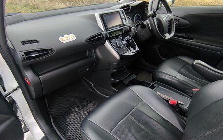 Toyota Wish II, 2013 год, 1 600 000 рублей, 15 фотография