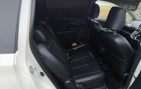 Toyota Wish II, 2013 год, 1 600 000 рублей, 23 фотография