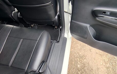 Toyota Wish II, 2013 год, 1 600 000 рублей, 22 фотография