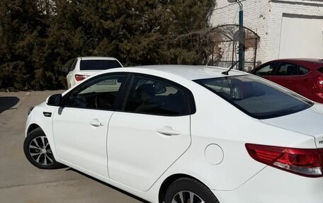 KIA Rio III рестайлинг, 2016 год, 1 000 000 рублей, 5 фотография