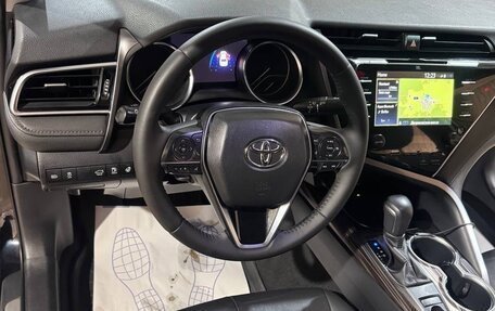 Toyota Camry, 2020 год, 3 000 000 рублей, 12 фотография