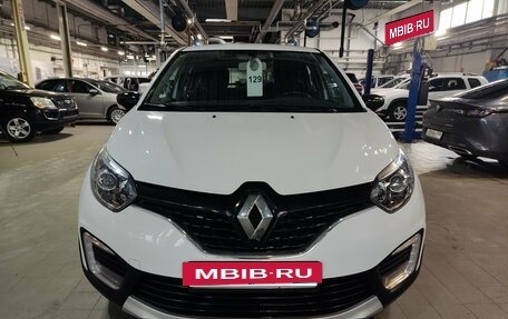 Renault Kaptur I рестайлинг, 2017 год, 1 299 000 рублей, 2 фотография