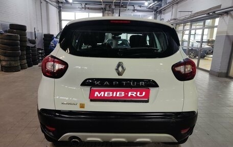 Renault Kaptur I рестайлинг, 2017 год, 1 299 000 рублей, 6 фотография