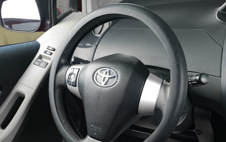 Toyota Yaris III рестайлинг, 2008 год, 579 000 рублей, 12 фотография