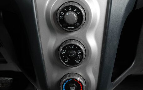 Toyota Yaris III рестайлинг, 2008 год, 579 000 рублей, 19 фотография