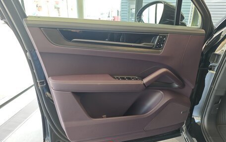 Porsche Cayenne III, 2026 год, 18 990 000 рублей, 16 фотография