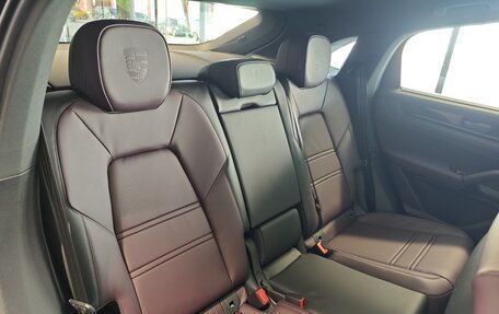 Porsche Cayenne III, 2026 год, 18 990 000 рублей, 36 фотография