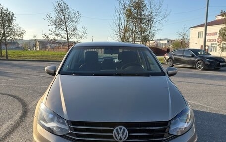 Volkswagen Polo VI (EU Market), 2016 год, 700 000 рублей, 2 фотография