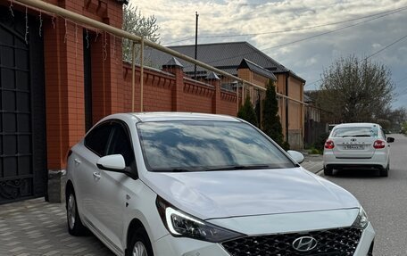 Hyundai Solaris II рестайлинг, 2020 год, 1 250 000 рублей, 2 фотография