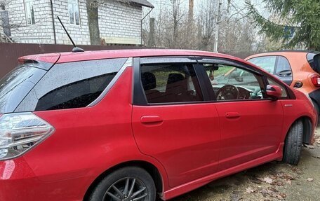 Honda Fit Shuttle I рестайлинг, 2013 год, 1 099 000 рублей, 4 фотография