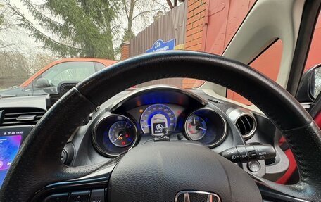 Honda Fit Shuttle I рестайлинг, 2013 год, 1 099 000 рублей, 9 фотография