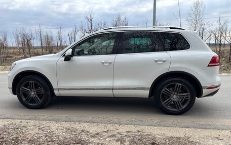 Volkswagen Touareg III, 2015 год, 2 900 000 рублей, 2 фотография
