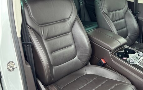 Volkswagen Touareg III, 2015 год, 2 900 000 рублей, 10 фотография