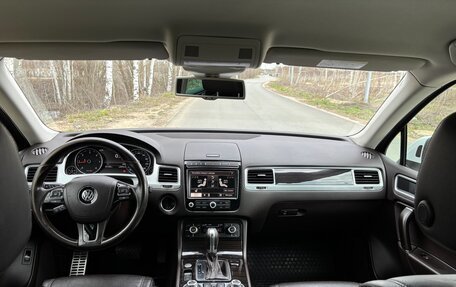 Volkswagen Touareg III, 2015 год, 2 900 000 рублей, 8 фотография