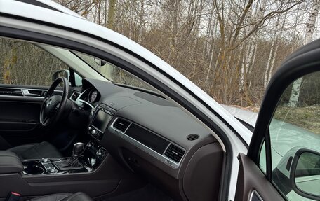 Volkswagen Touareg III, 2015 год, 2 900 000 рублей, 12 фотография