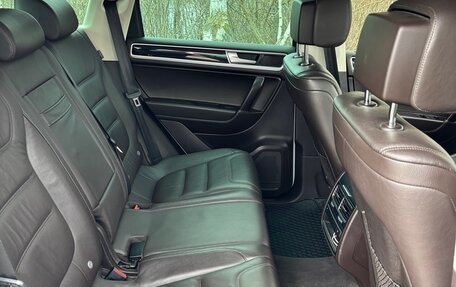 Volkswagen Touareg III, 2015 год, 2 900 000 рублей, 11 фотография