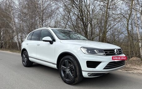 Volkswagen Touareg III, 2015 год, 2 900 000 рублей, 4 фотография