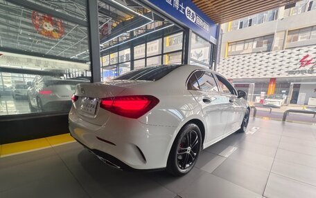 Mercedes-Benz A-Класс, 2022 год, 2 405 750 рублей, 3 фотография