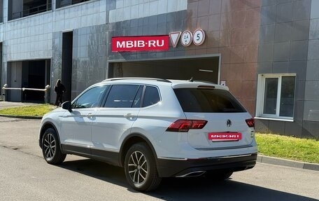 Volkswagen Tiguan II, 2021 год, 3 300 000 рублей, 4 фотография