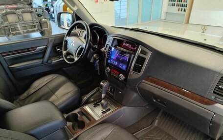 Mitsubishi Pajero IV, 2021 год, 3 099 000 рублей, 7 фотография
