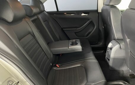 Volkswagen Jetta VI, 2014 год, 1 090 000 рублей, 14 фотография