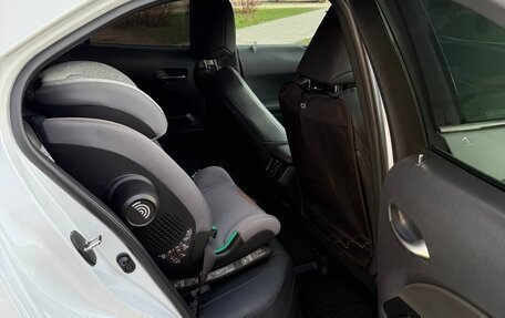 Lexus UX I, 2023 год, 4 100 000 рублей, 10 фотография