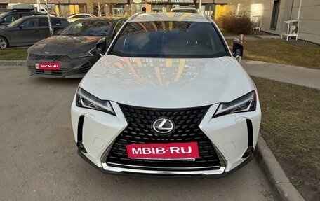 Lexus UX I, 2023 год, 4 100 000 рублей, 3 фотография