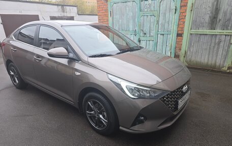 Hyundai Solaris II рестайлинг, 2021 год, 1 650 000 рублей, 6 фотография