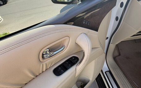 Infiniti QX56, 2010 год, 1 800 000 рублей, 9 фотография