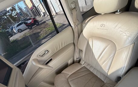 Infiniti QX56, 2010 год, 1 800 000 рублей, 13 фотография