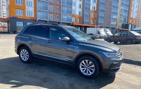 Volkswagen Tiguan II, 2021 год, 3 300 000 рублей, 5 фотография
